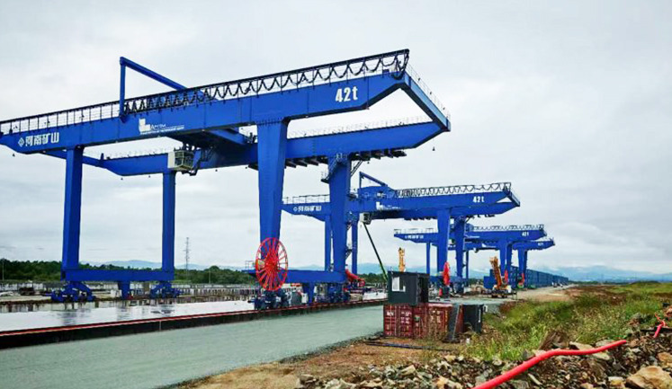 Rail-Mounted Container Gantry Cranes Successfully Delivered to W anli Inland Port