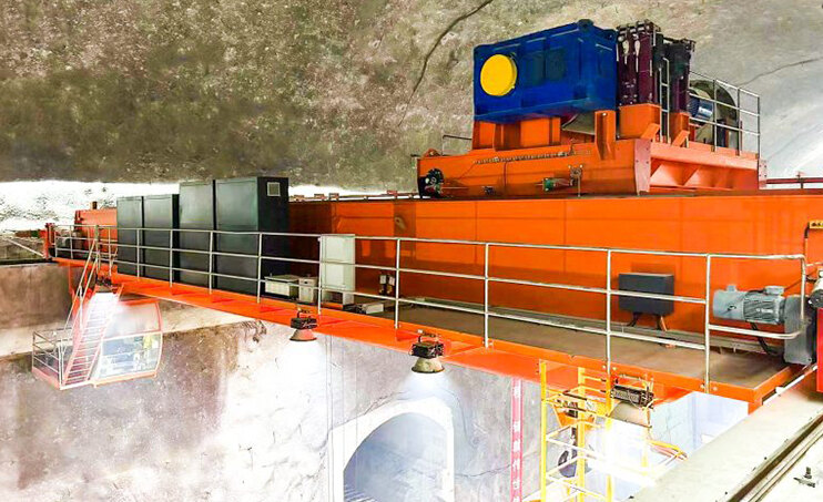 Double Girder EOT Crane